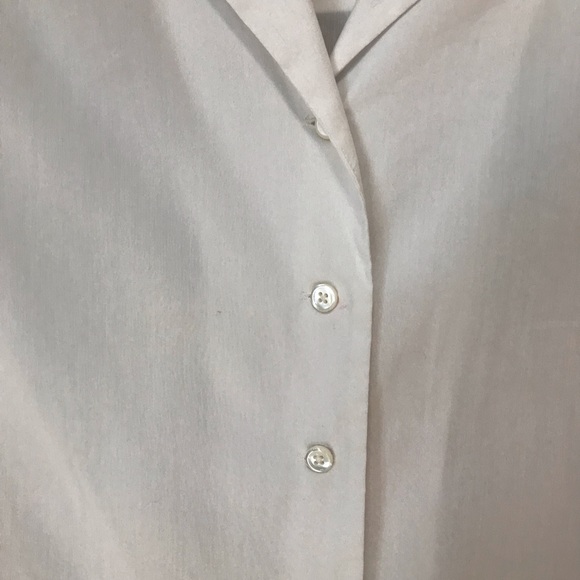 Pell & Co. ⚜️White Button Down Circular Design Top - Picture 14 of 15
